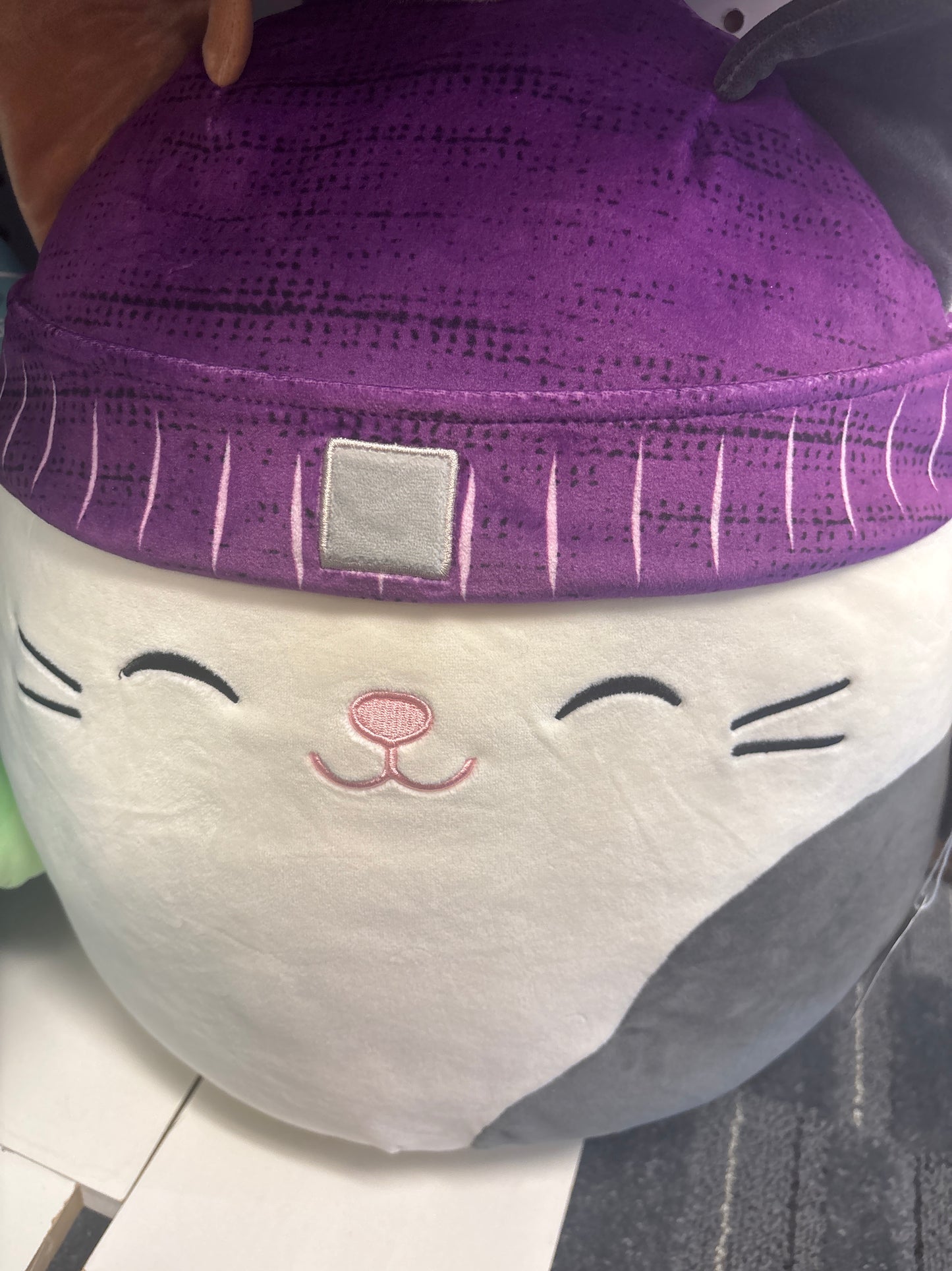 Medium squish mallows