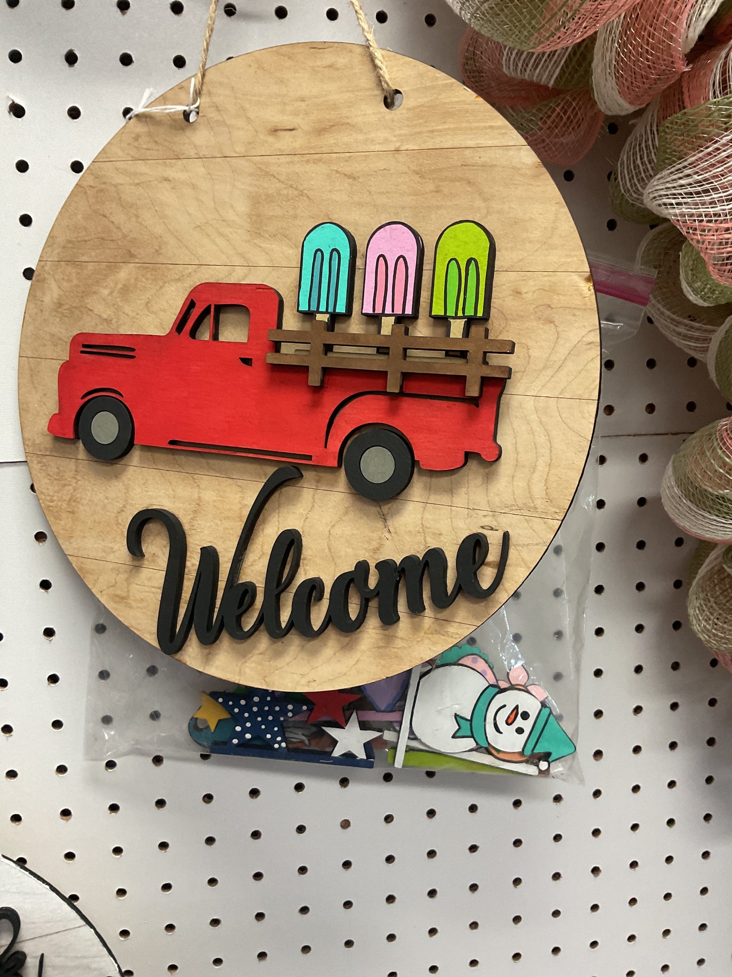 Interchangeable welcome