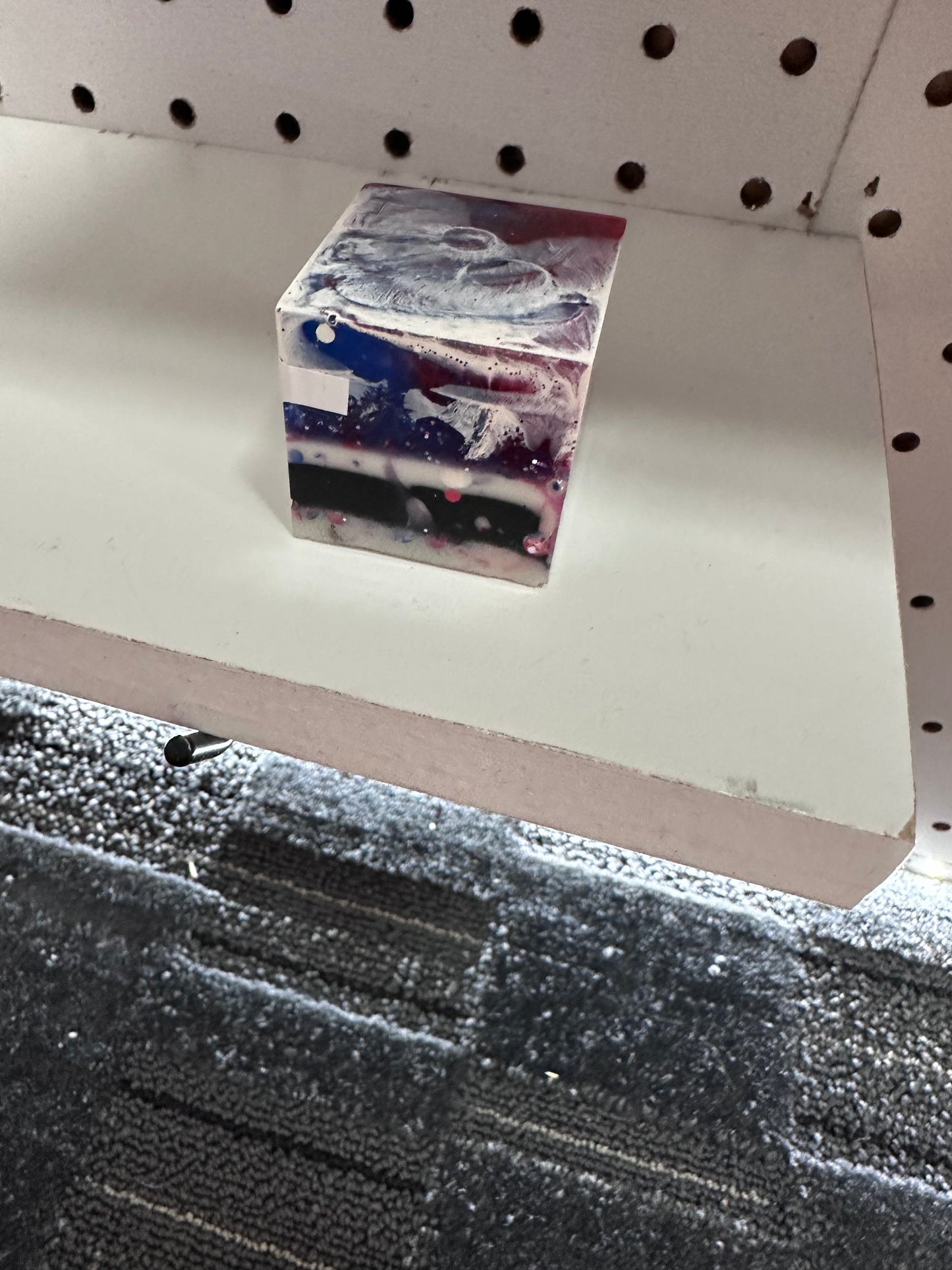 Americana resin cube