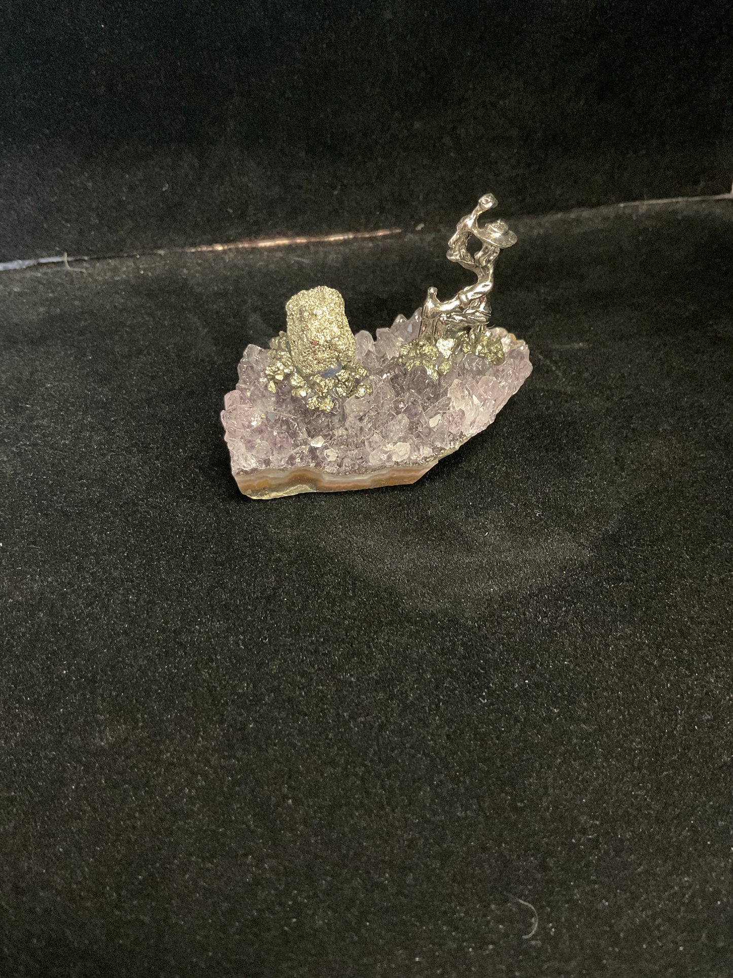 Amethyst/Pyrite Miner