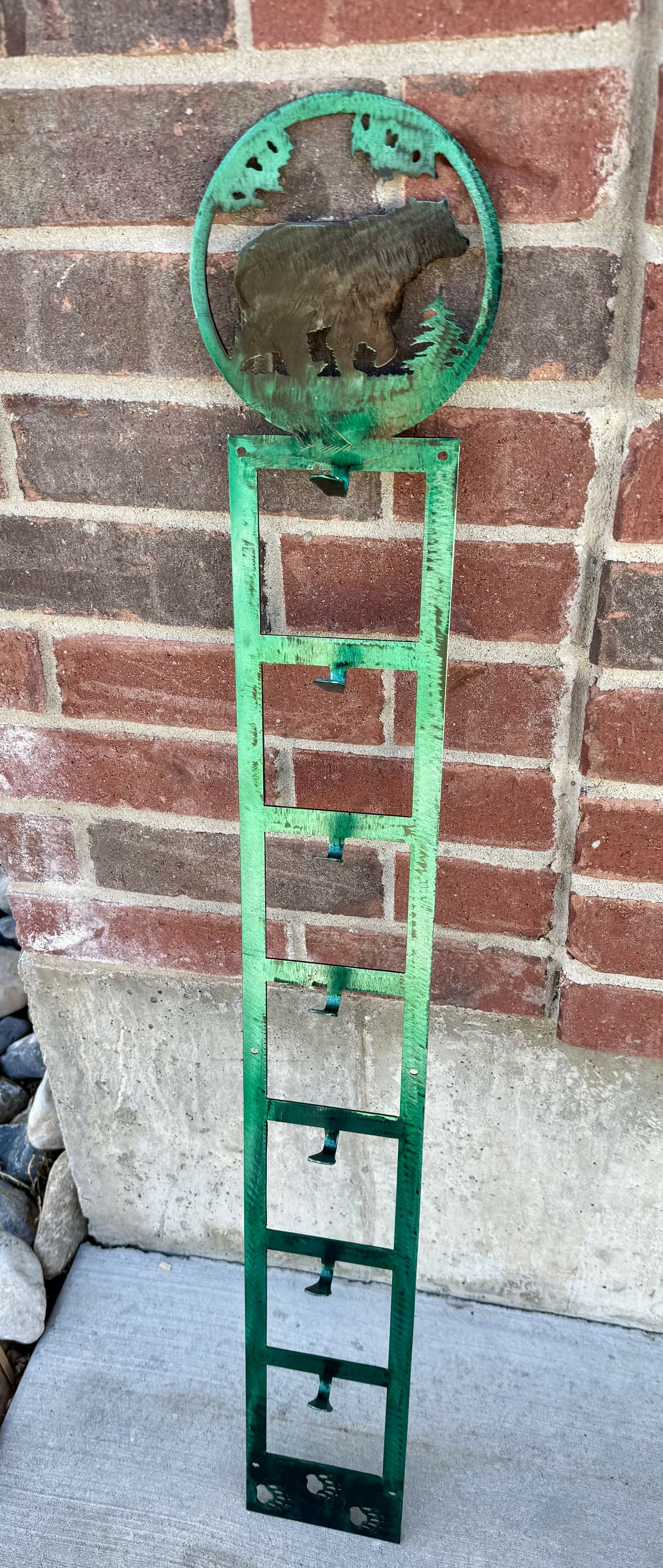 Bear hat rack