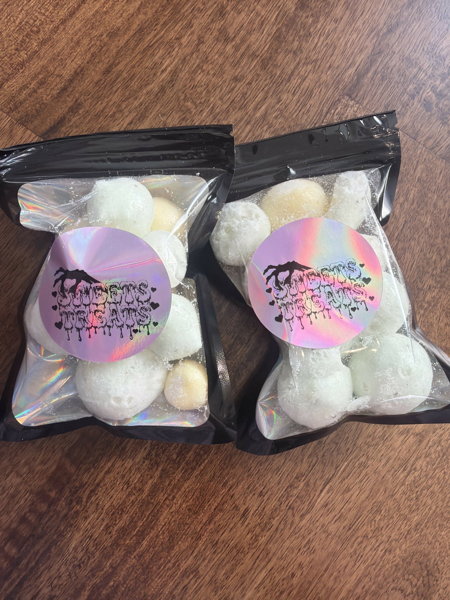 Freeze dried tropical, high chews