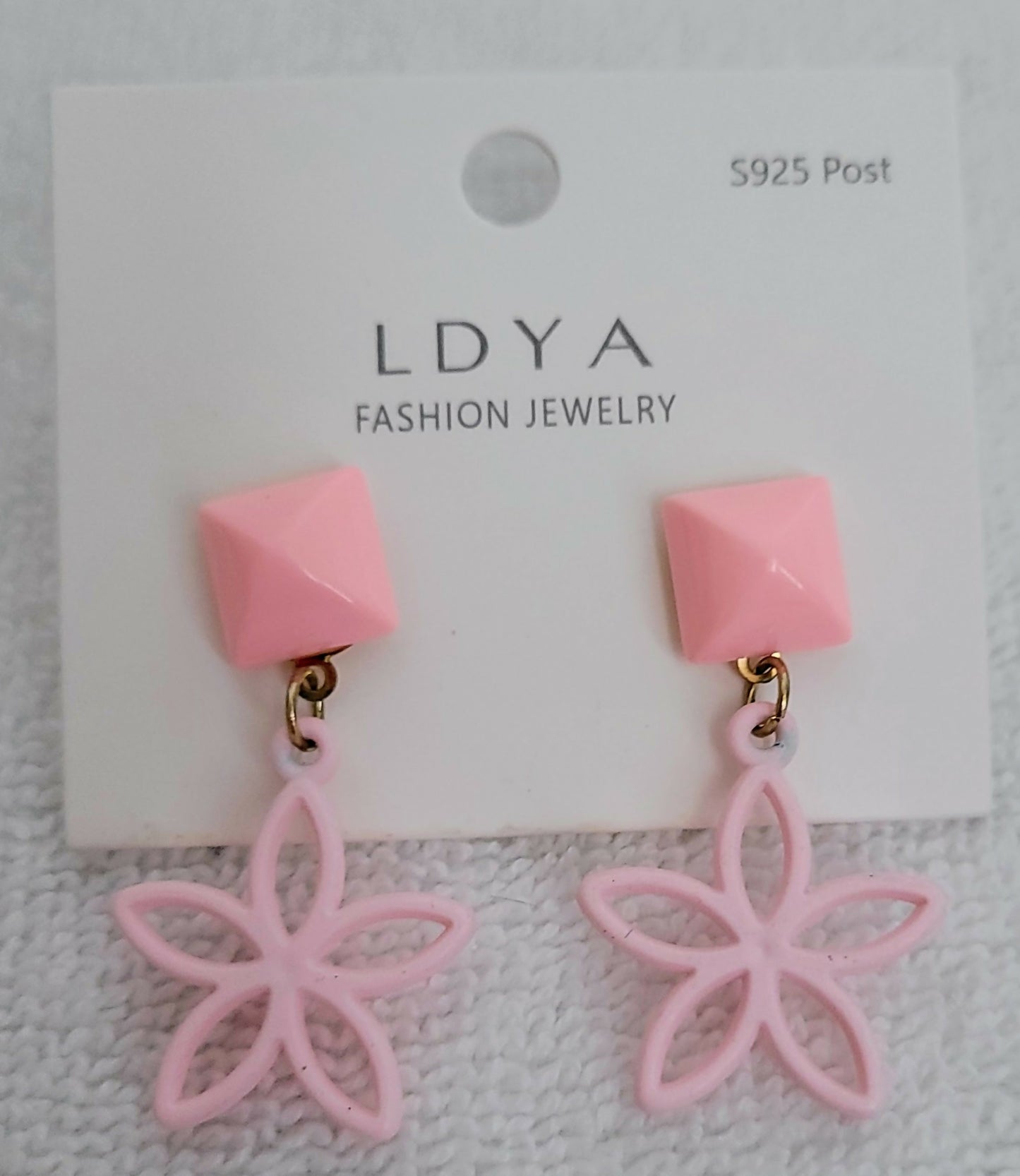 LDYA Pink Flower Dangling Earrings