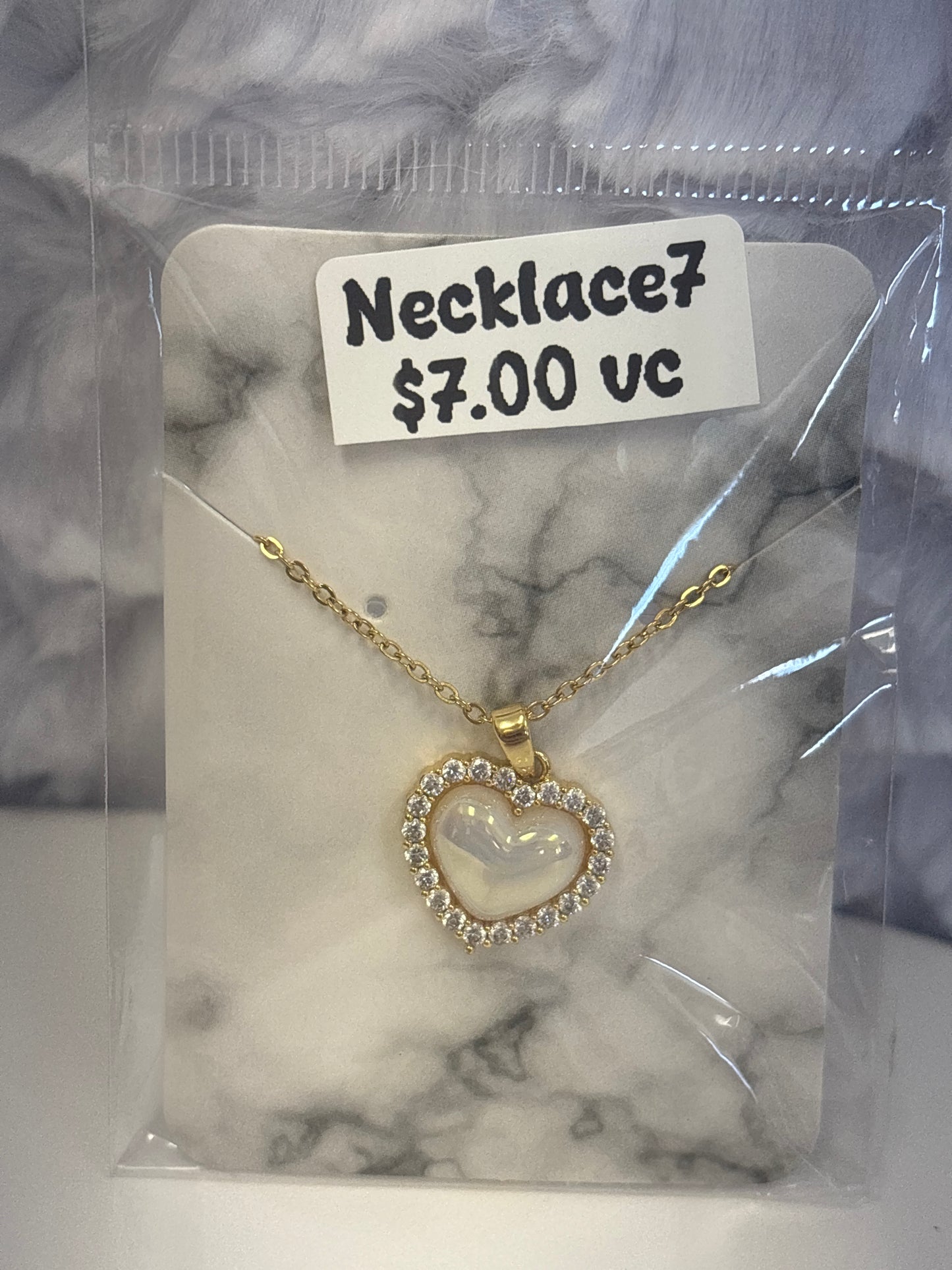 Vc $7 necklaces