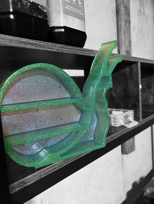 Snail Shelf