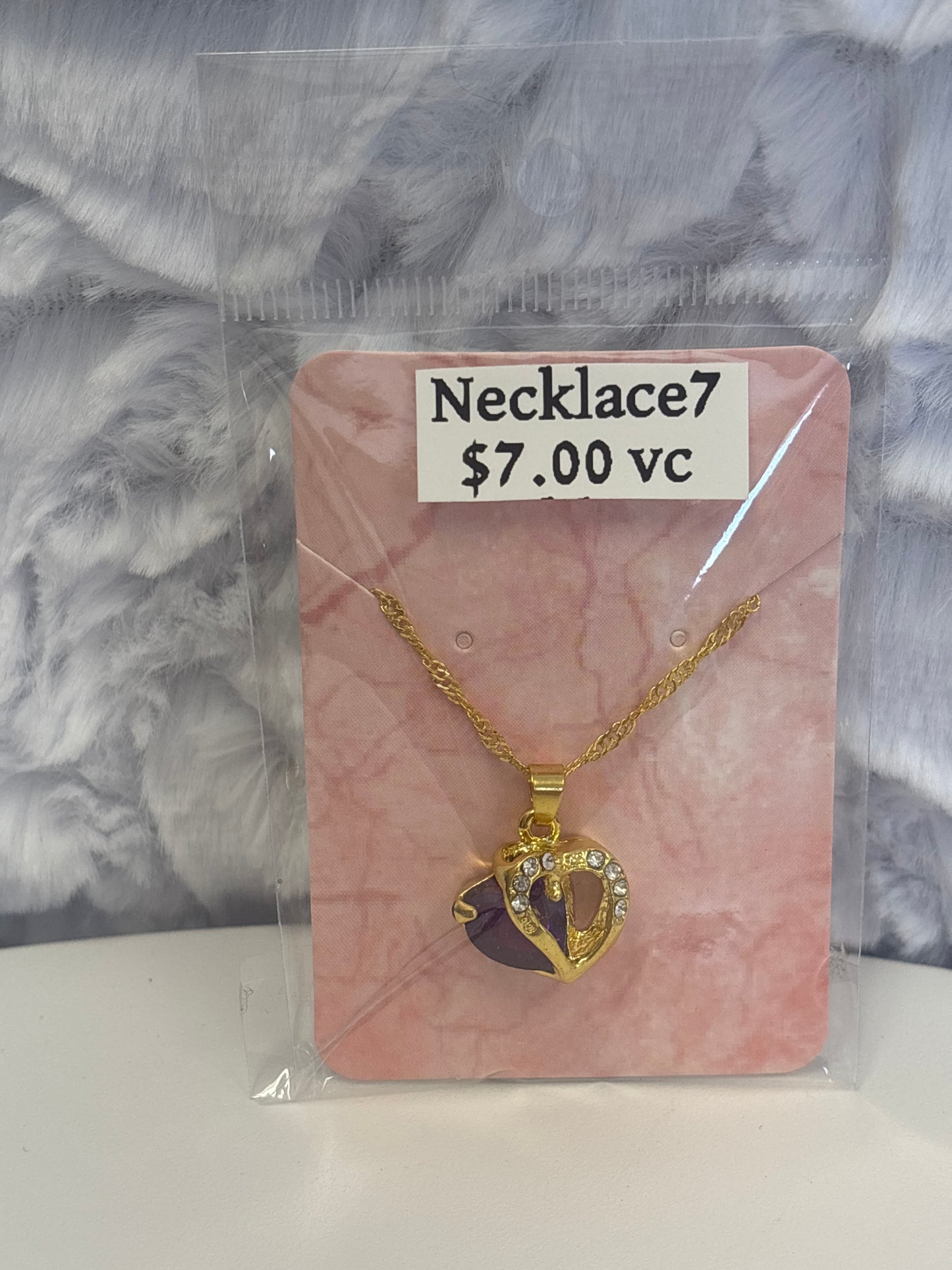 Vc $7 necklaces
