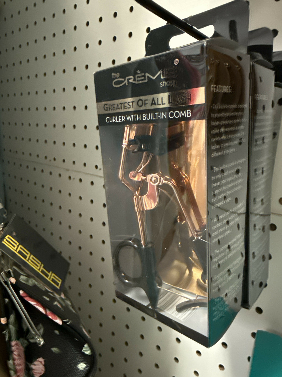 Eyelash curler