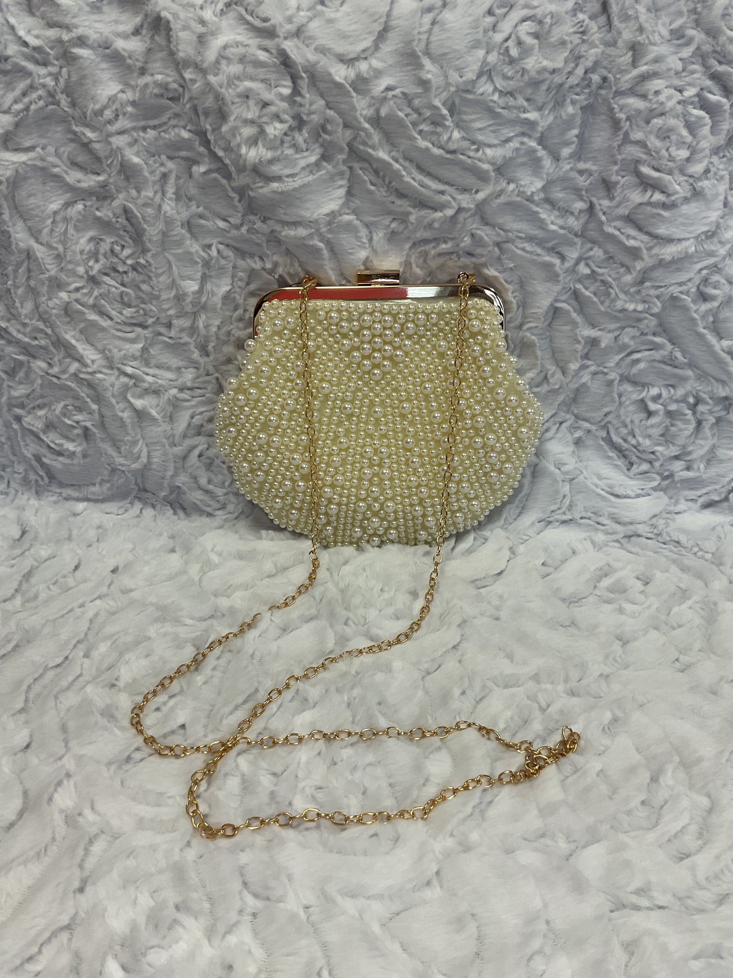 Pearl Shell Clutch