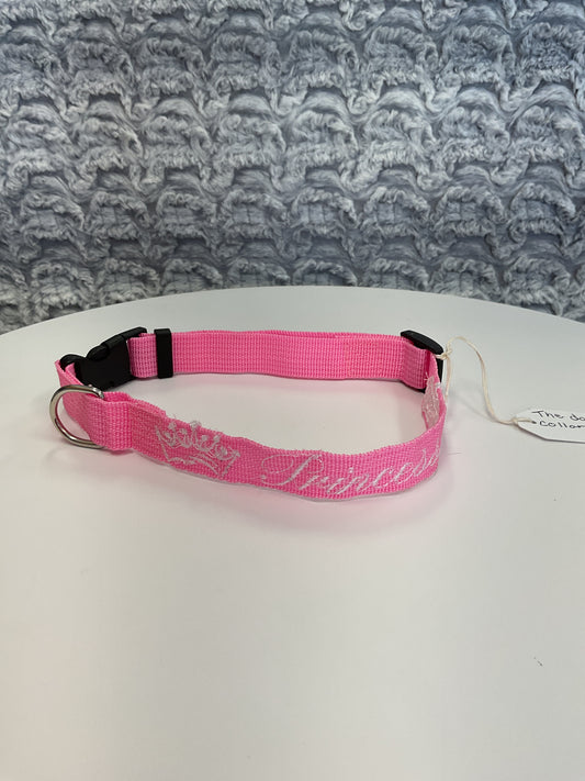 Collars embroidered