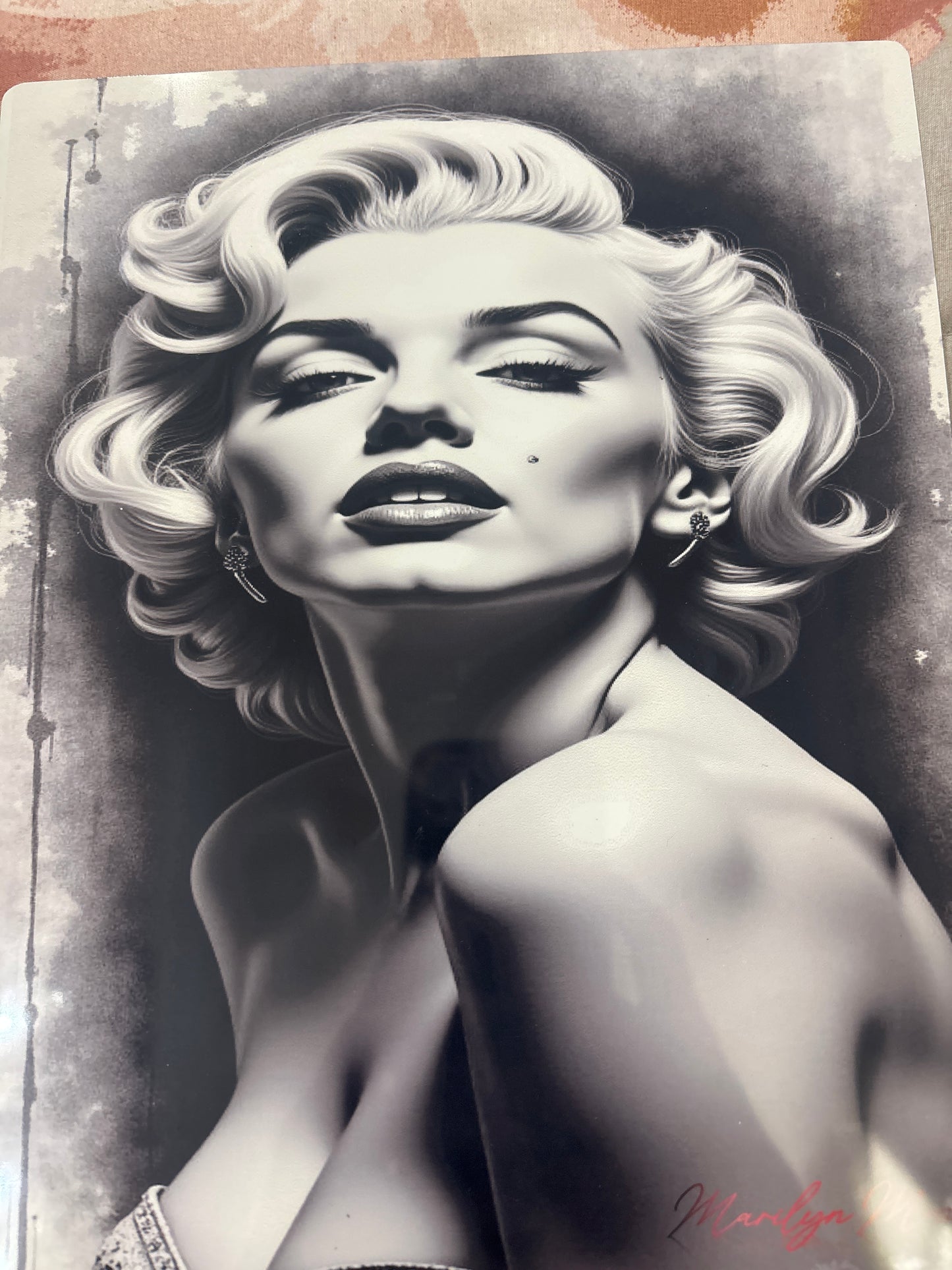 Dark love Marilyn Monroe