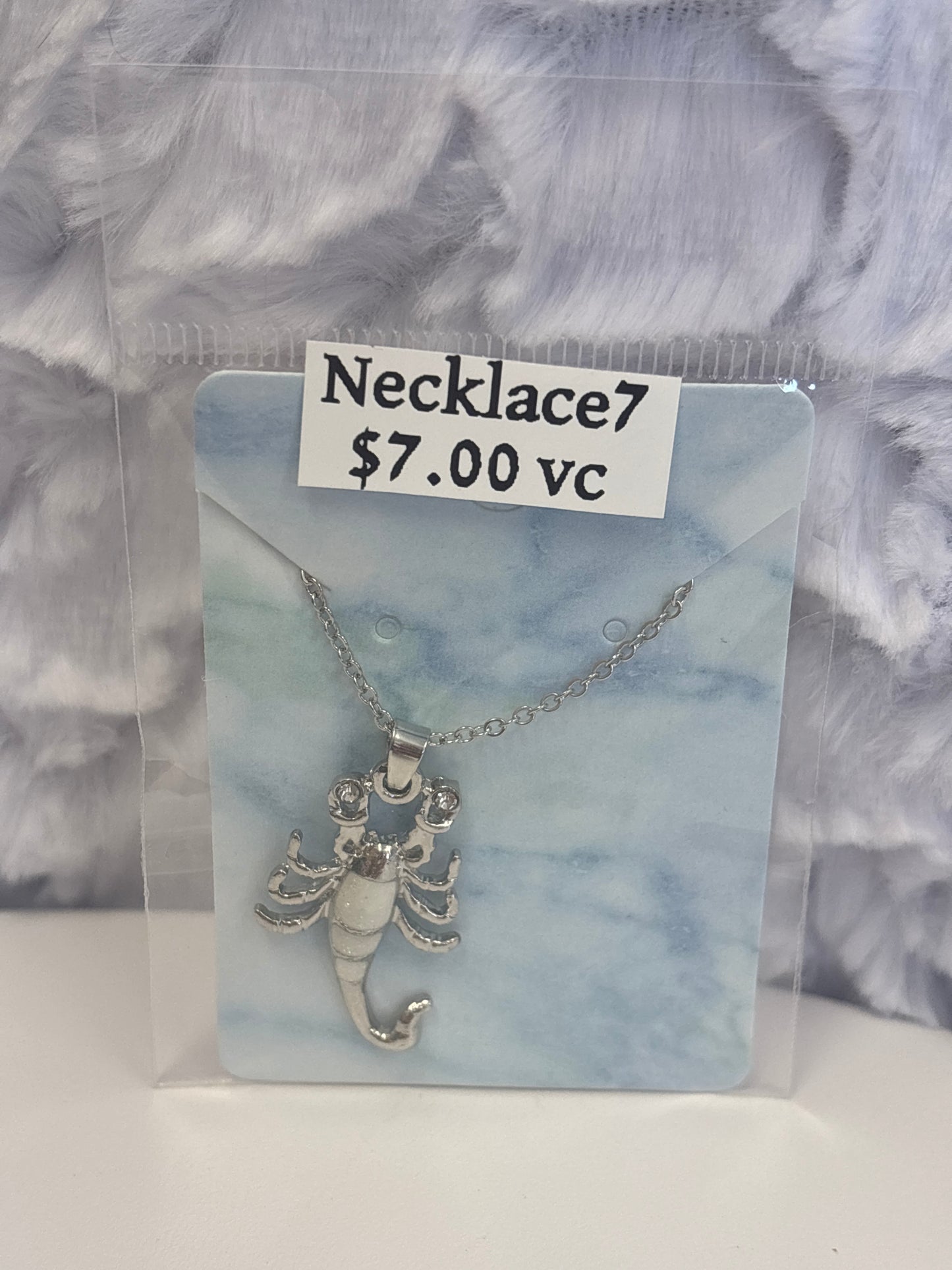 Vc $7 necklaces