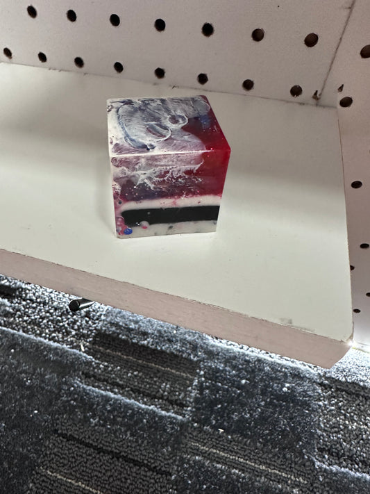 Americana resin cube