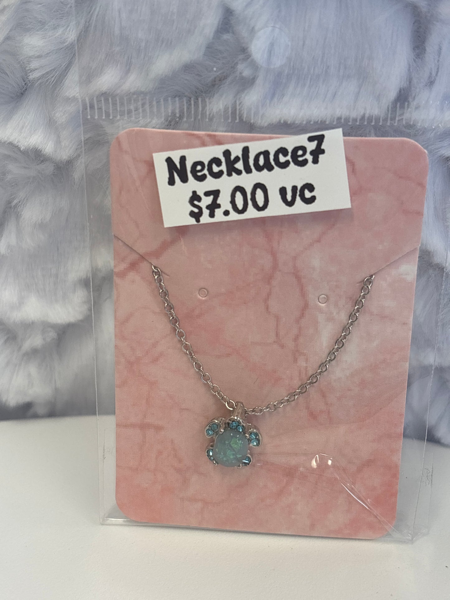 Vc $7 necklaces