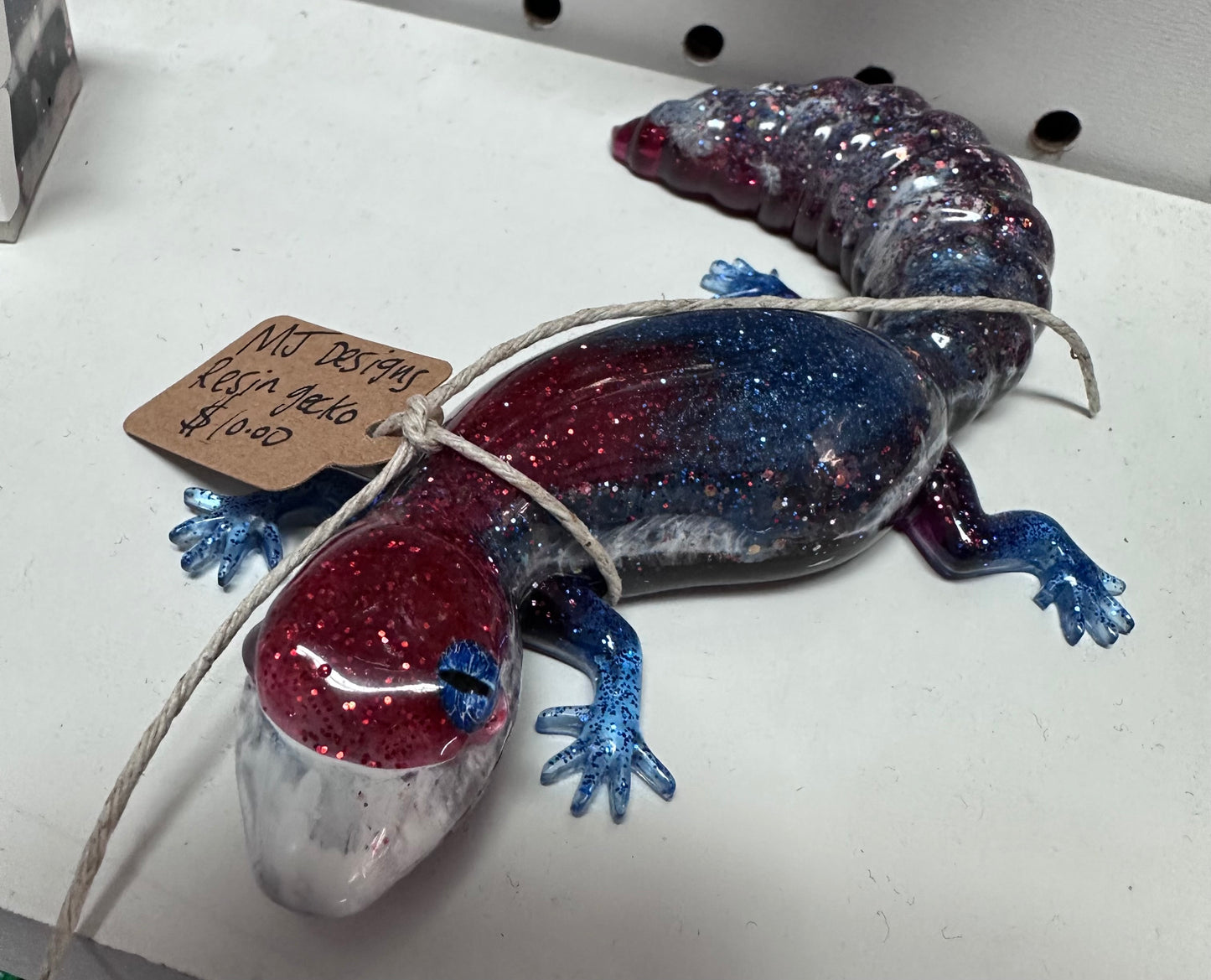 Resin critters