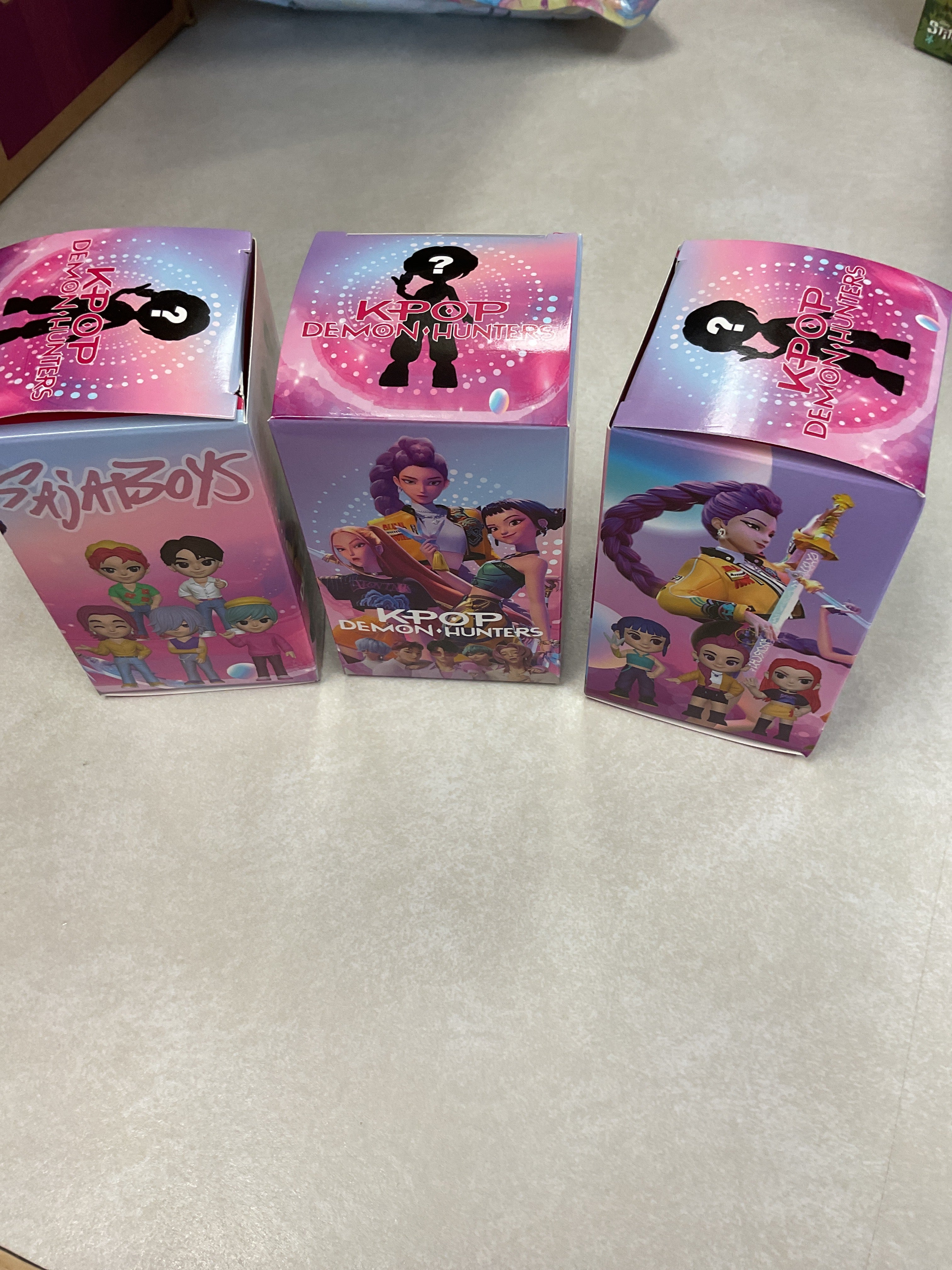 Tt K-pop box – Miscellaneous Marketplace