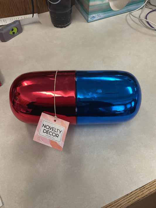Pill ceramic decor