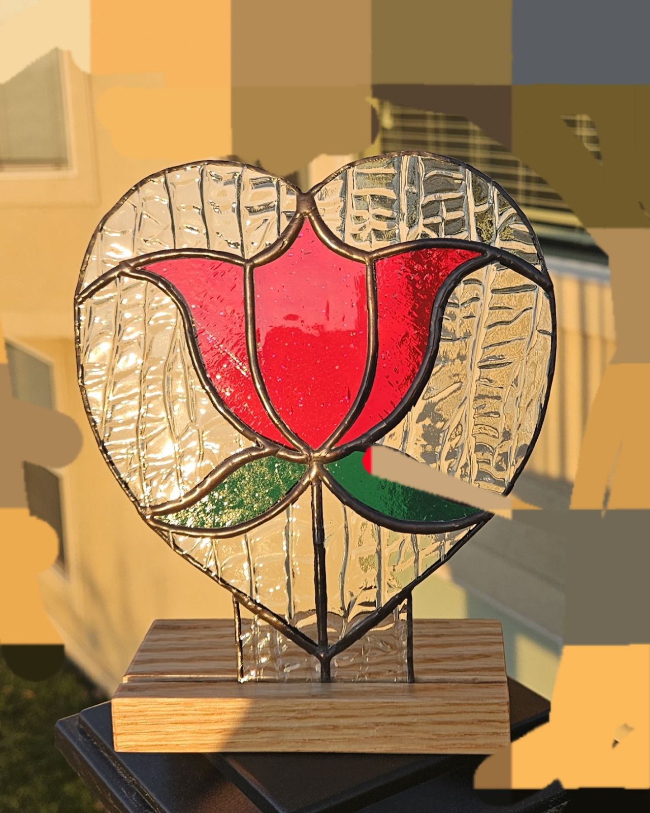 Enchanted Rose Heart Stand