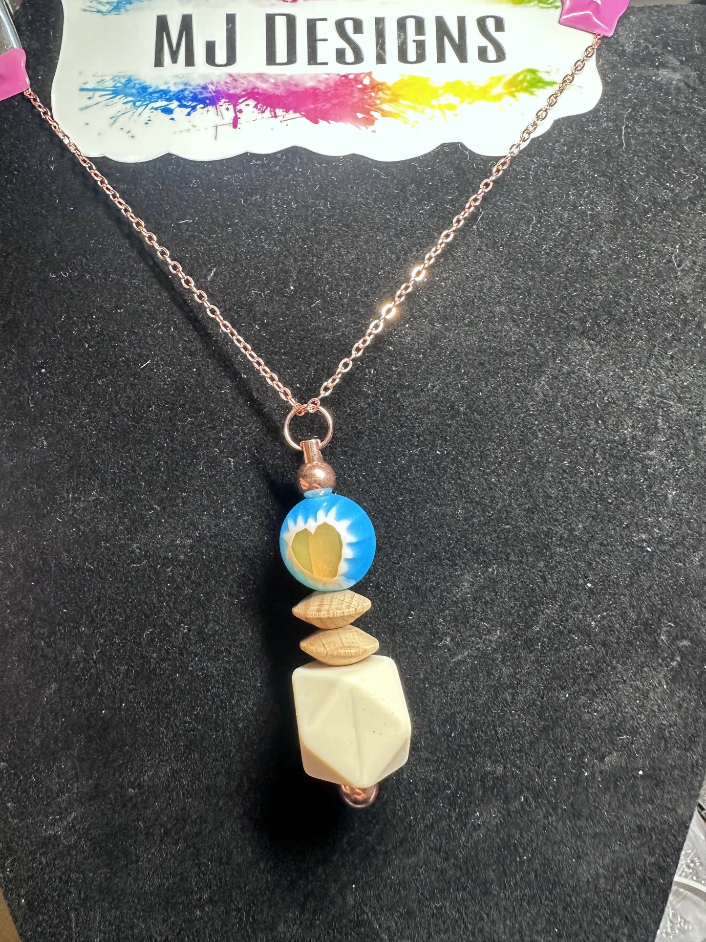 MJ resin and pendant necklaces