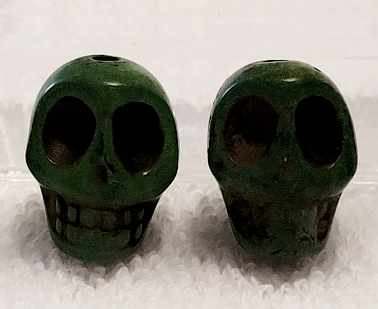 Quartz skull bead set