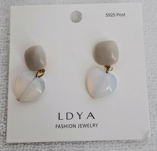 LDYA Grey Iridescent Heart dangling Earrings