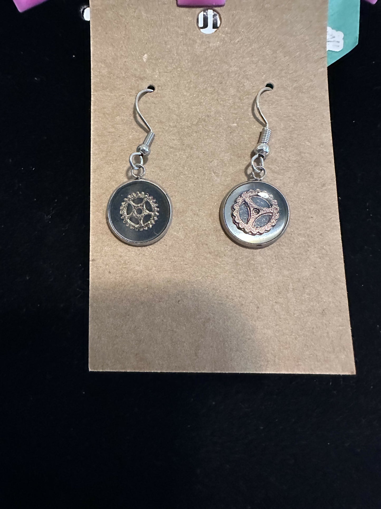 Resin bezel circle earrings