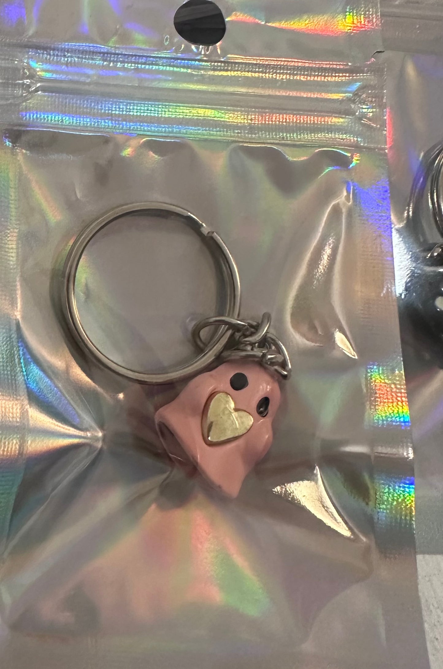 Mini ghost keychain pink with gold heart