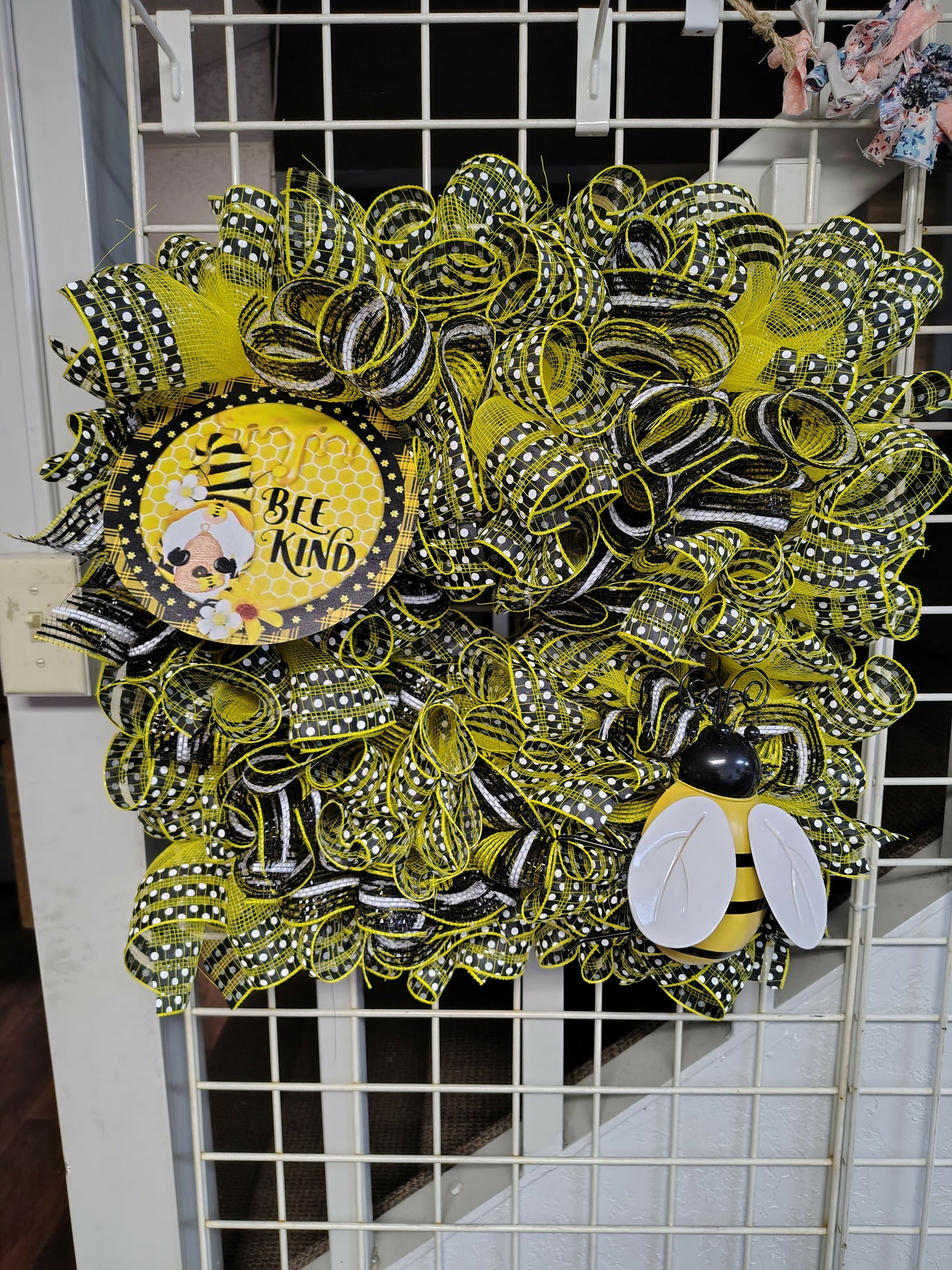 Bee Kind wreath