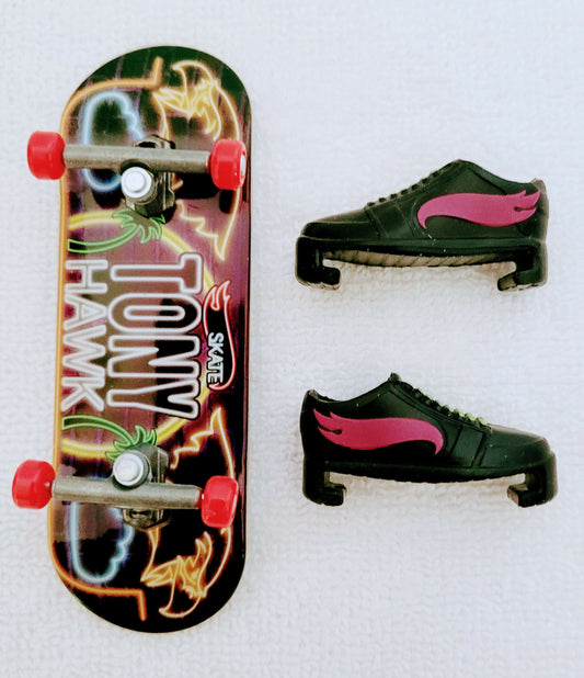Hot Wheels Skate Neon Fury Fingerboard Tony Hawk