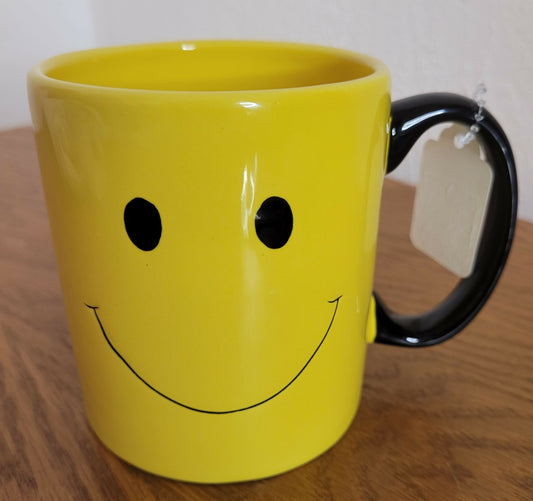 Burton & Burton Mug Ceramic Smiley Face