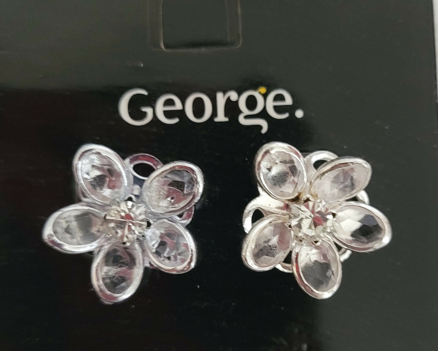 George Earrings Flower