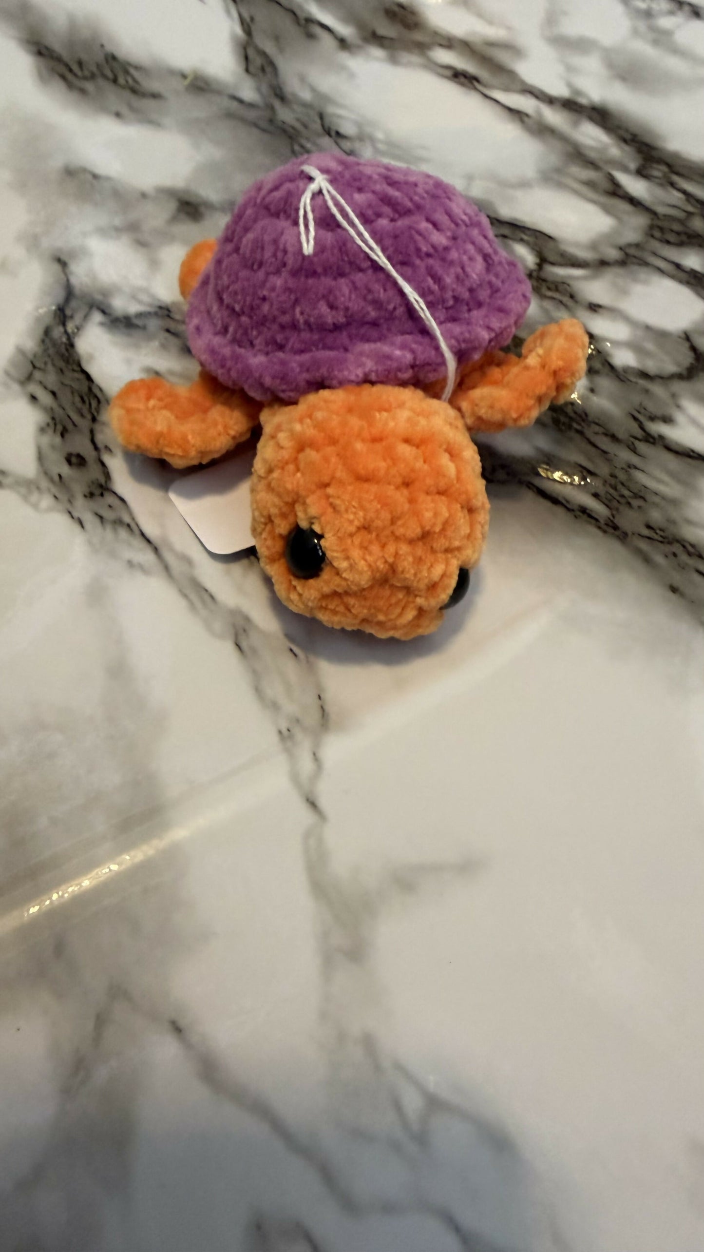 Crochet small turtles