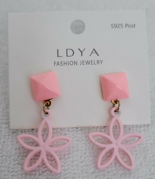LDYA Pink Flower Dangling Earrings