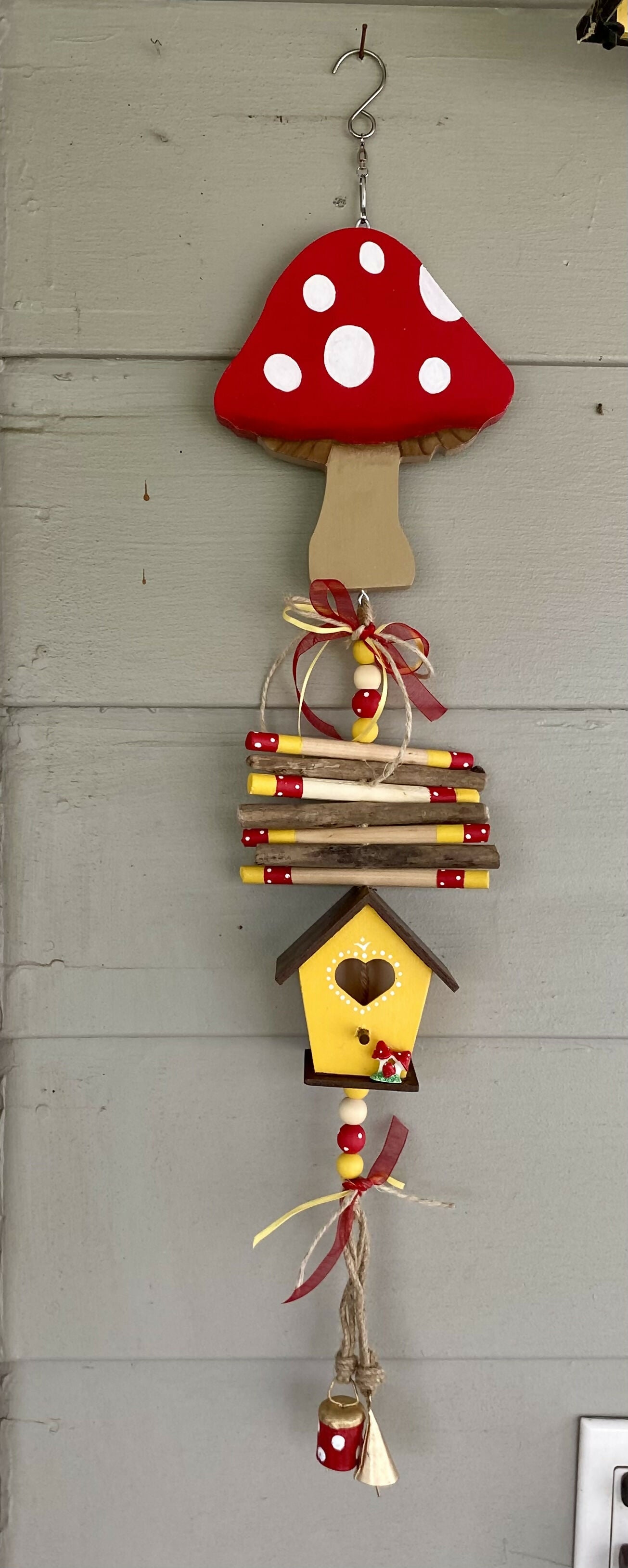 Birdhouse hangers